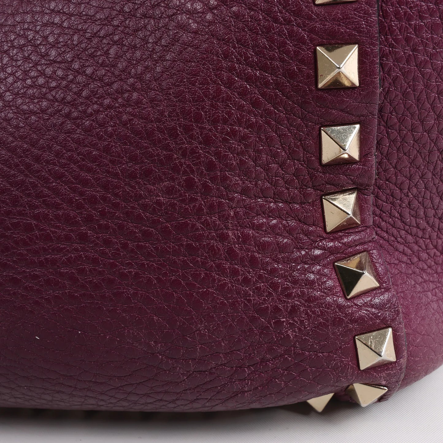 Sac à main Valentino Garavani Rockstud en cuir violet