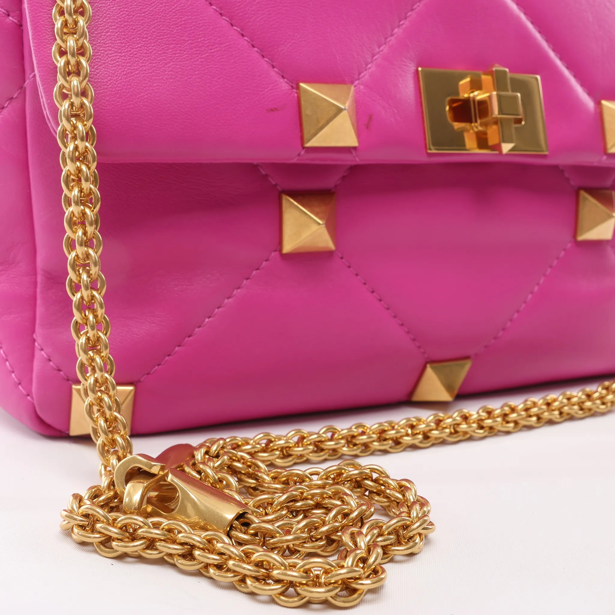 Valentino Garavani Roman Studs Leather 2-way Crossbody Bag in Pink