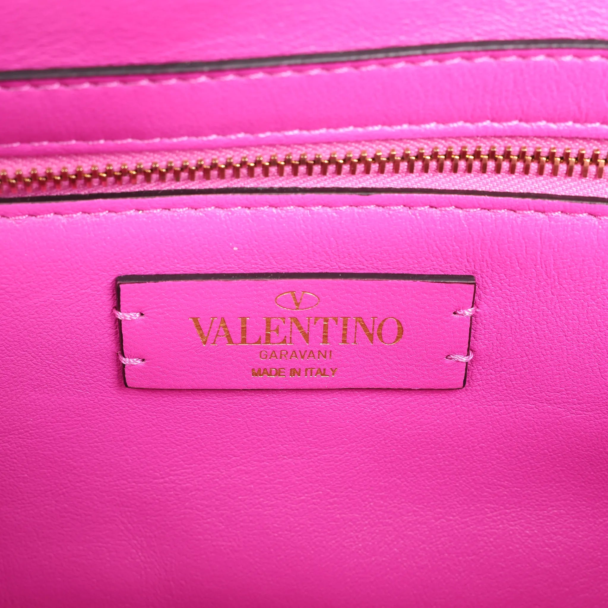 Valentino Garavani Roman Studs Leather 2-way Crossbody Bag in Pink
