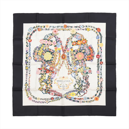 Hermès Carré 90 "BRIDES DE GALA EN FLEUR" Silk Scarf