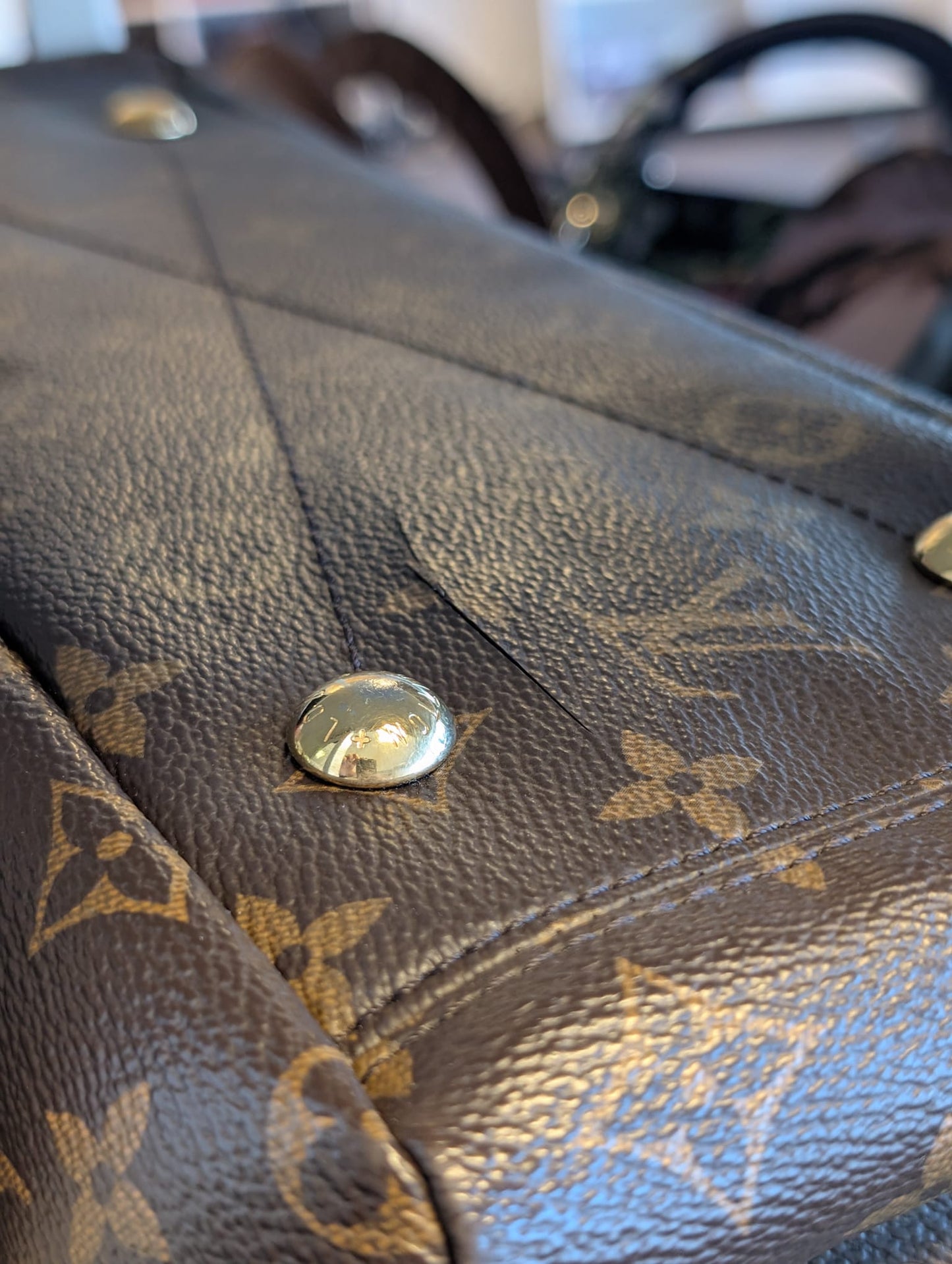 Louis Vuitton Monogram Pallas MM 2Way Handbag in Brown M40907