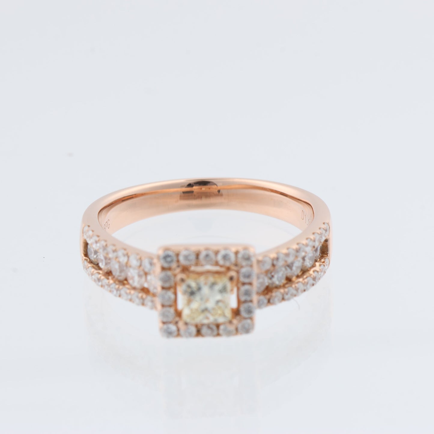 Unsignierter Ring aus 18-karätigem Roségold mit Diamanten, Größe 52 (EU)